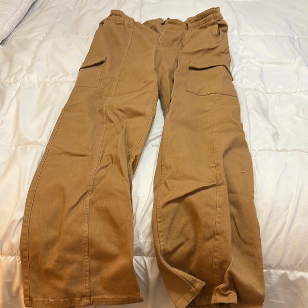 Women’s Tan Cargo Pants